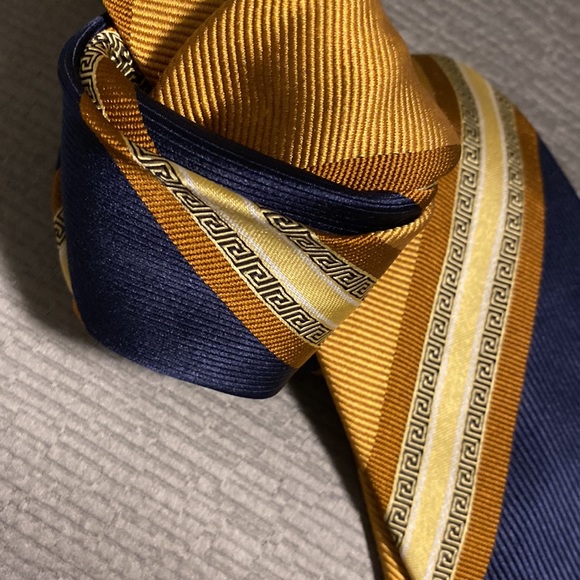 Vintage Versace - Picture 3 of 5